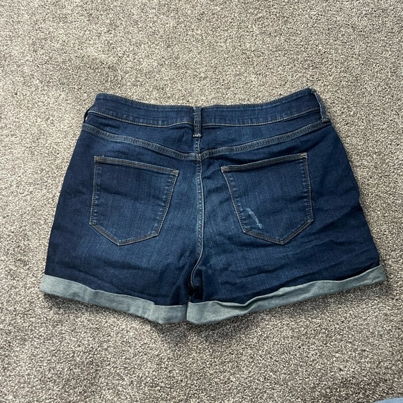 Women’s Universal Thread High Rise Midi Jean Shorts. Size 12/31. - Picture 4 of 4